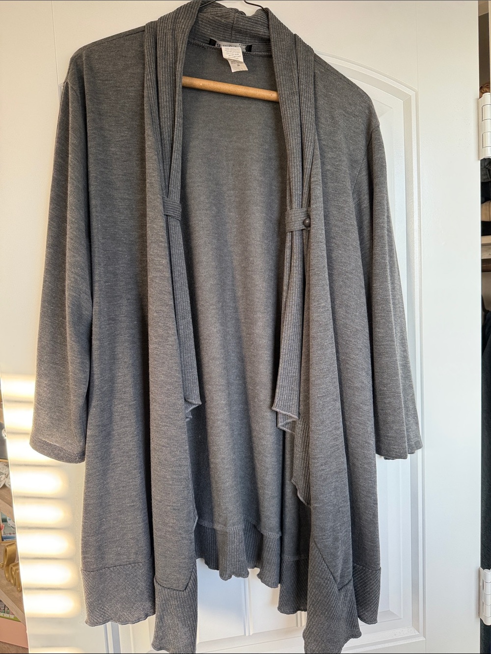 Women's Grey Open-Front Shawl Cardigan Shrug
